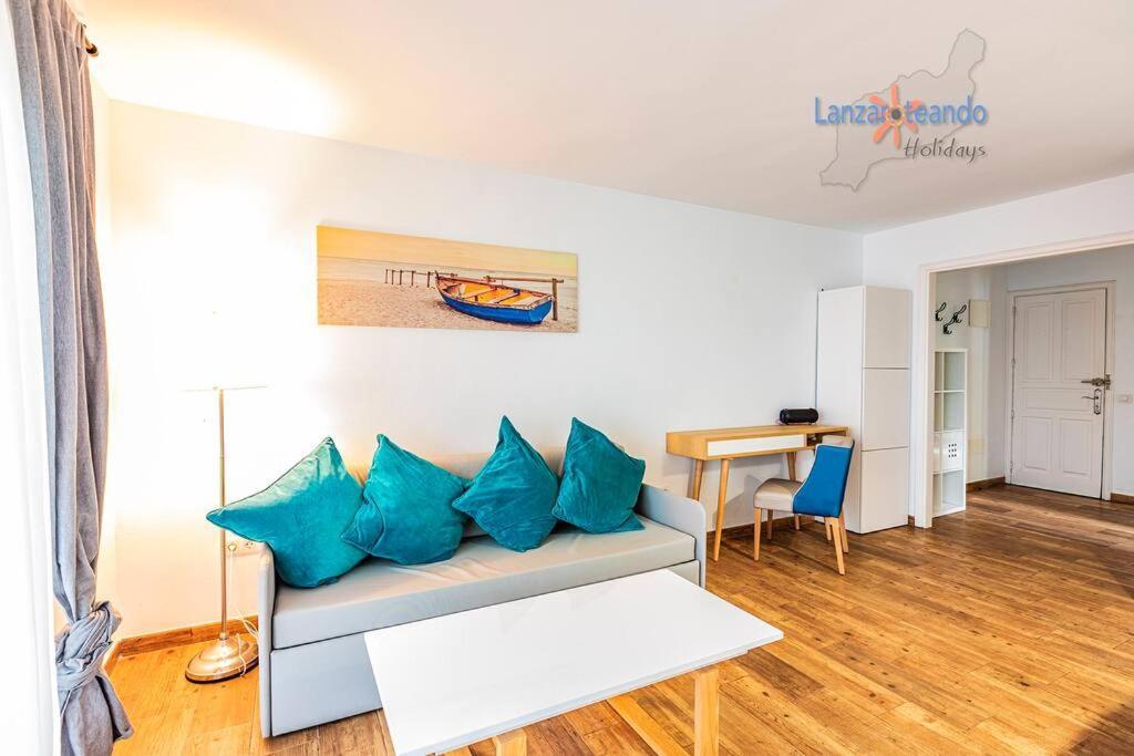 Vivienda Vacacional El Descanso Costa Teguise Bagian luar foto