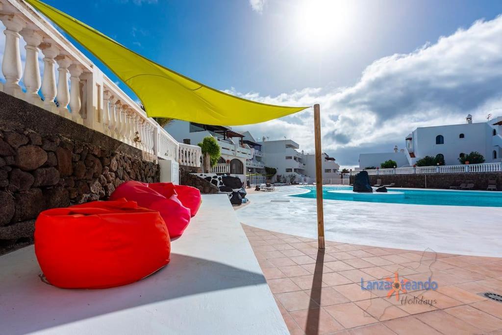 Vivienda Vacacional El Descanso Costa Teguise Bagian luar foto